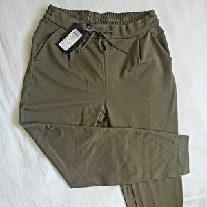 NWT Vero Moda joggers